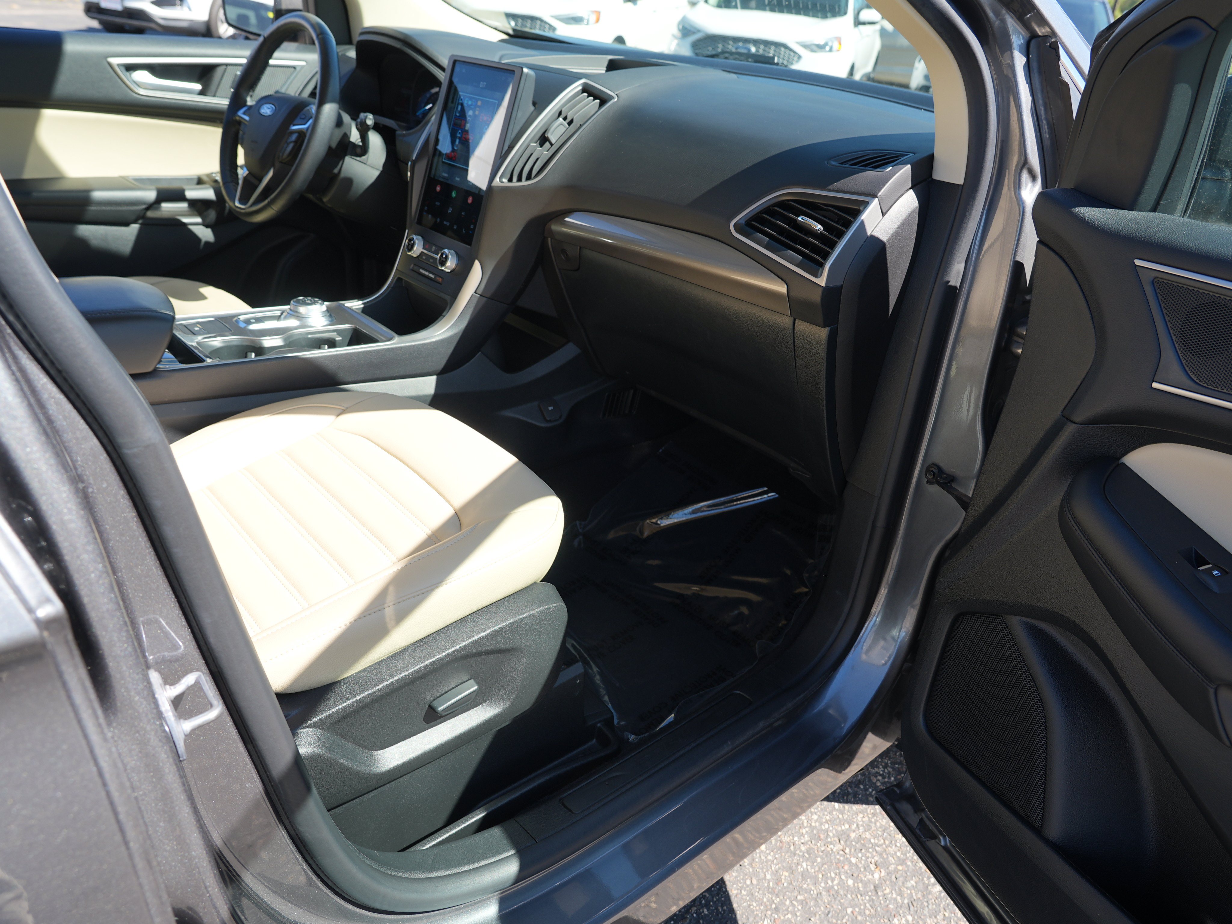Used 2023 Ford Edge SEL w/ Convenience Package AWD/4WD image 30