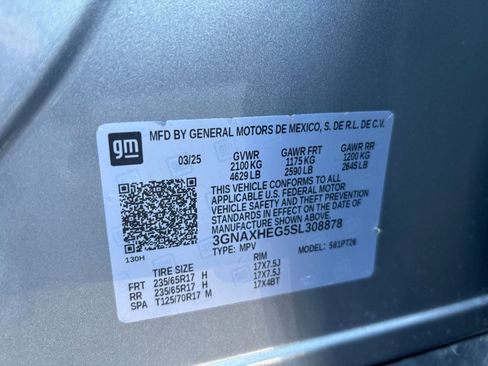 Used 2025 Chevrolet Equinox LT FWD image 29