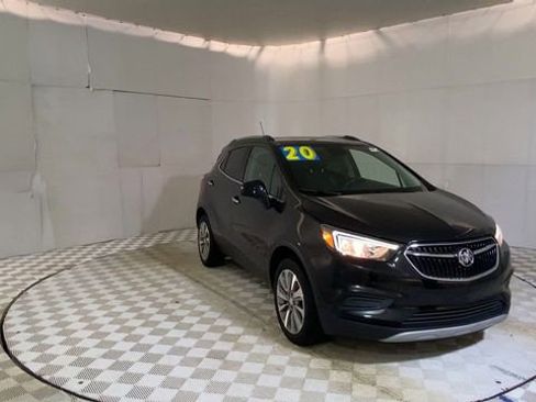 Used 2020 Buick Encore Preferred w/ Safety Package AWD/4WD image 9
