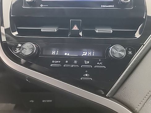 Used 2024 Toyota Camry LE FWD image 34