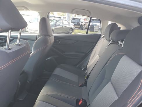 Used 2018 Subaru Crosstrek 2.0i Premium w/ Eyesight System image 10