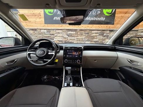 Used 2022 Hyundai Tucson SE AWD/4WD image 16
