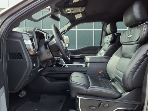 New 2025 Ford F450 Platinum image 18