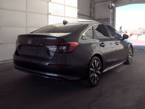 Used 2024 Honda Civic EX image 2