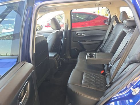 Used 2023 Nissan Rogue Platinum w/ Platinum Premium Package FWD image 7