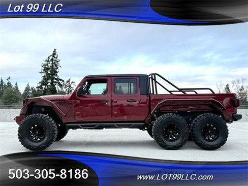 Used 2021 Jeep Gladiator Rubicon w/ Trailer Tow Package AWD/4WD image 5