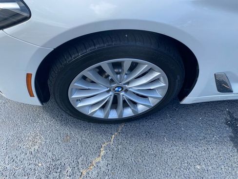 Used 2021 BMW 530i w/ Convenience Package RWD image 18