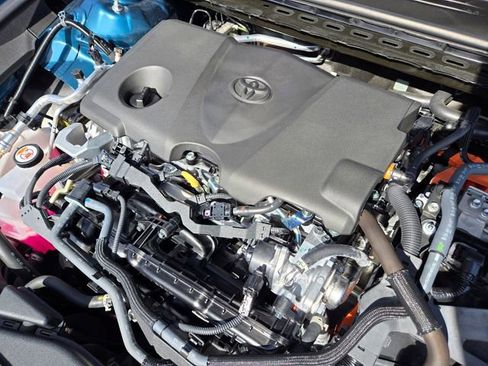 Certified 2025 Toyota Camry LE w/ Convenience Package image 17