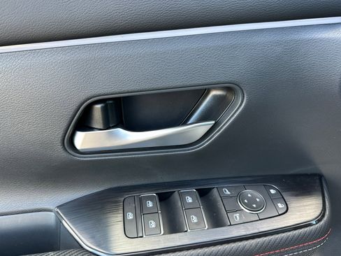 New 2026 Nissan Kicks SR w/ Cold Weather Package image 8