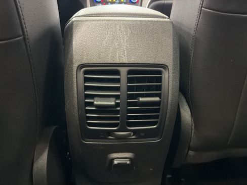 Used 2019 Ford Escape SEL FWD image 36