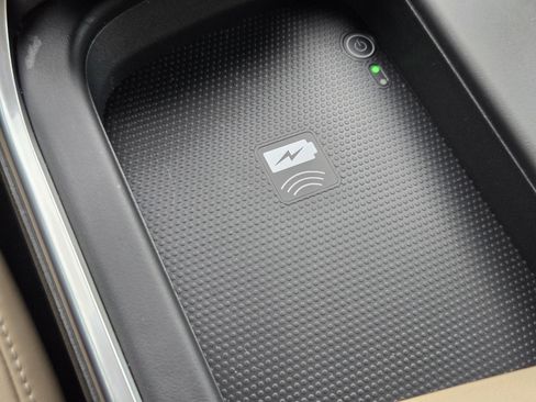 Certified 2025 Acura TLX w/ Technology Package image 18