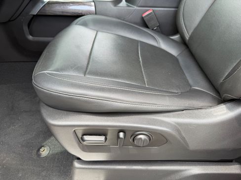 Used 2021 Chevrolet Silverado 1500 LTZ AWD/4WD image 14