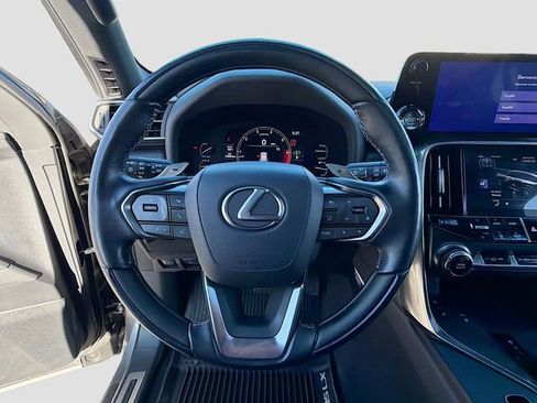 Used 2023 Lexus LX 600 4WD w/ Luxury Package image 40