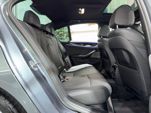 Used 2021 BMW 530i RWD image 56
