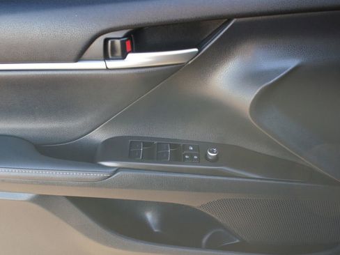 Used 2023 Toyota Camry XSE image 29