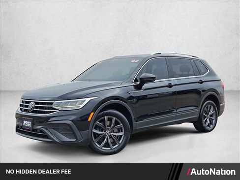 Used 2022 Volkswagen Tiguan SE AWD/4WD image 1