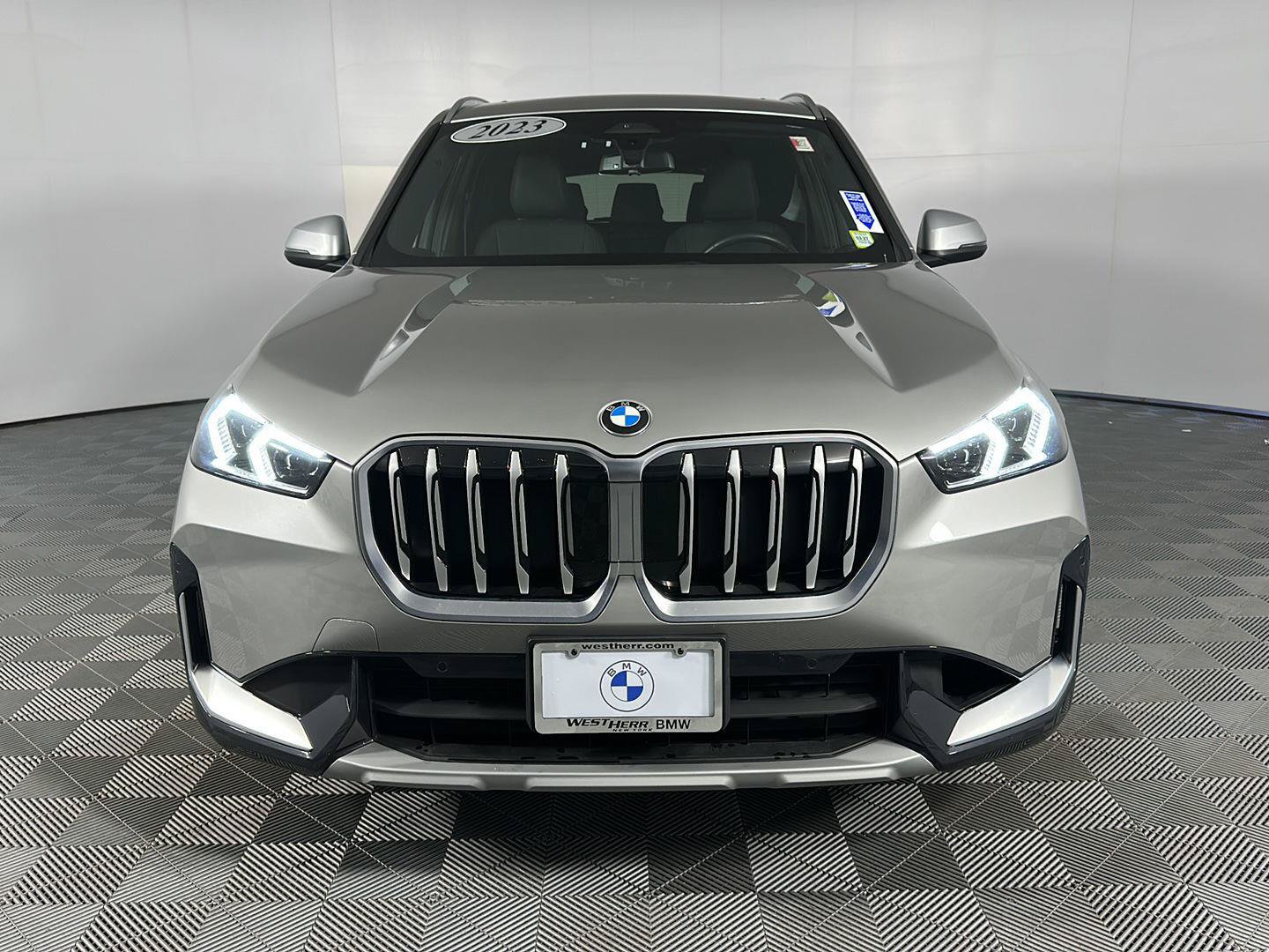 Used 2023 BMW X1 xDrive28i w/ Convenience Package AWD/4WD image 5