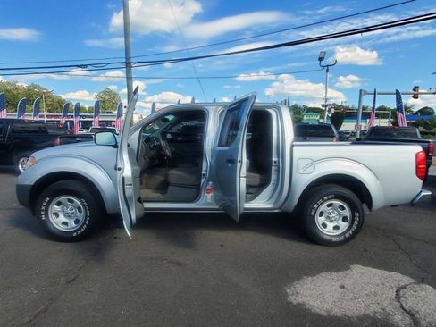 Used 2015 Nissan Frontier S image 13