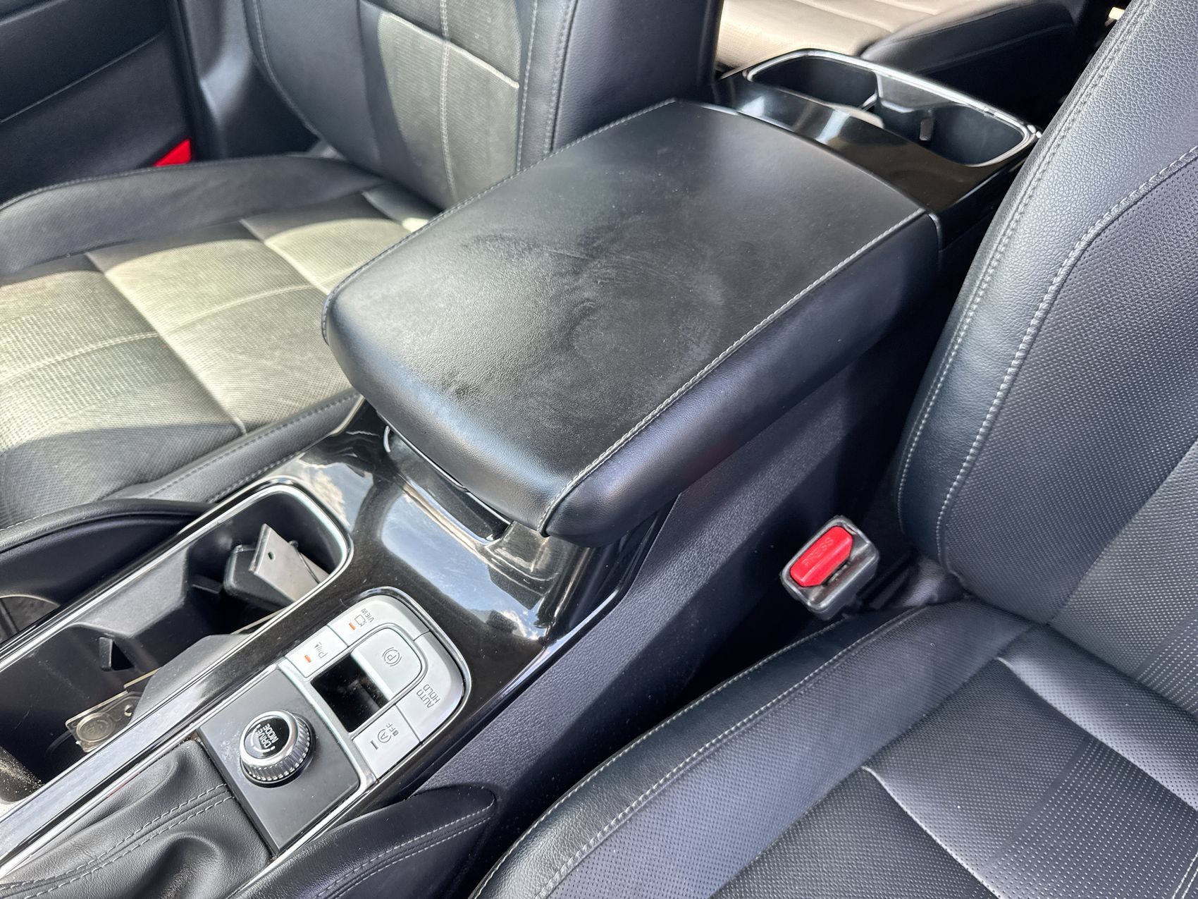 Used 2022 Kia Telluride SX w/ Towing Package FWD image 21