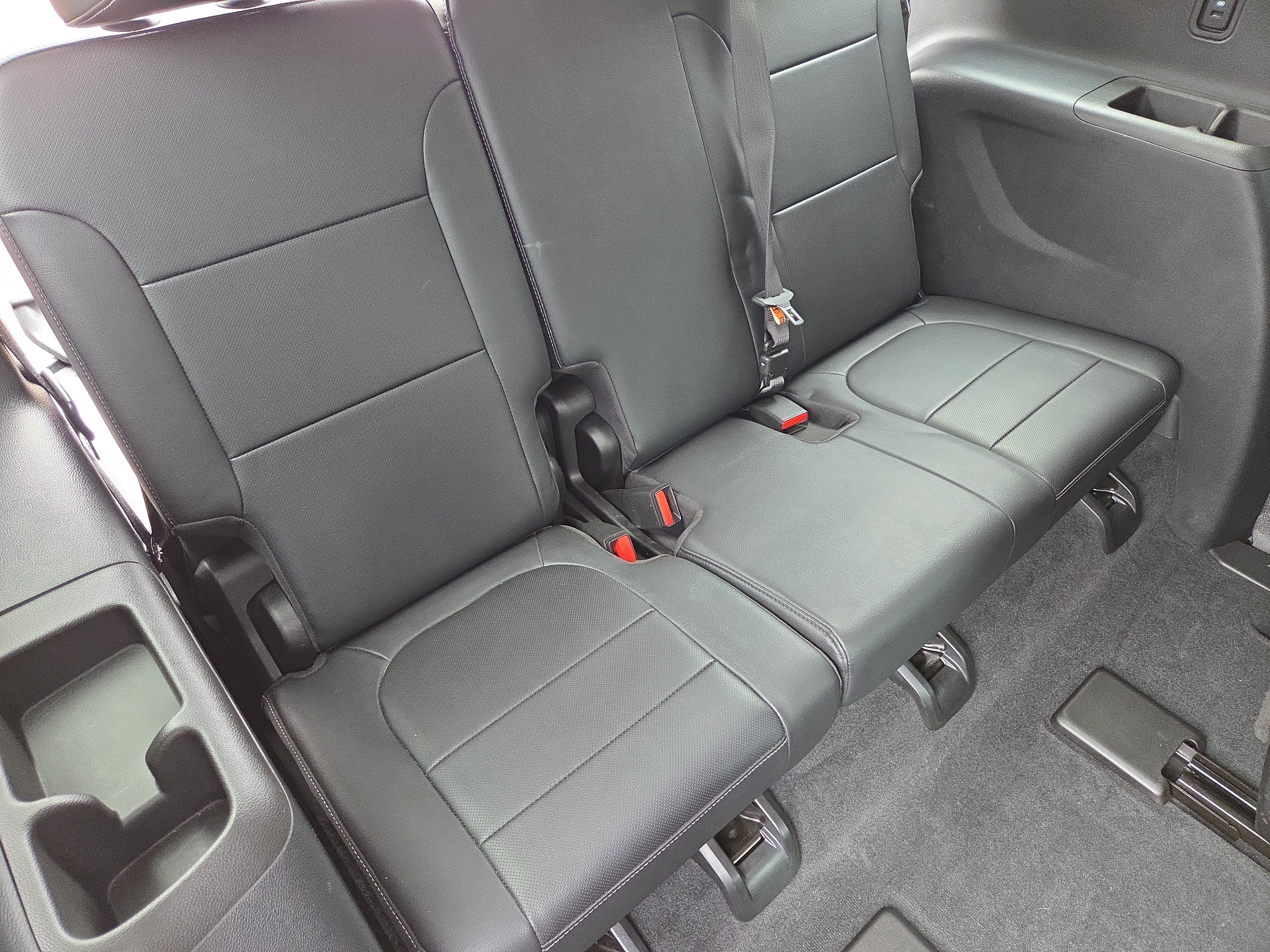Used 2020 Chevrolet Traverse High Country w/ LPO, Floor Liner Package AWD/4WD image 18