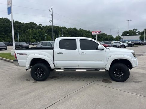 Used 2012 Toyota Tacoma PreRunner w/ TRD Off-Road Pkg RWD image 10