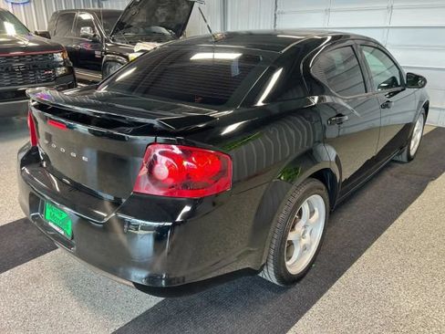 Used 2014 Dodge Avenger SXT w/ Blacktop Package FWD image 3