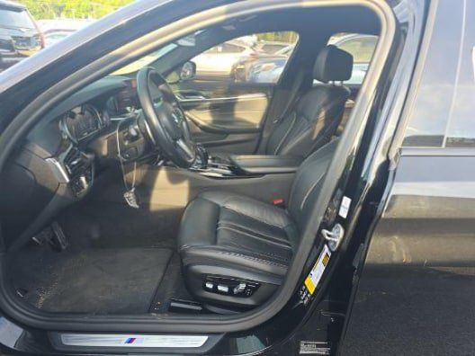 Used 2019 BMW 540i xDrive w/ M Sport Package AWD/4WD image 4