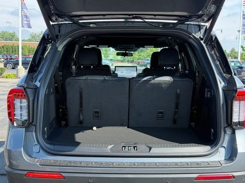 New 2026 Ford Explorer ST-Line AWD/4WD image 4