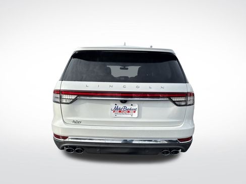Used 2023 Lincoln Aviator Reserve w/ Equipment Group 201A image 11