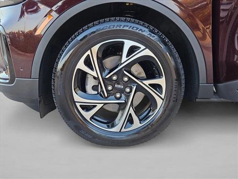 Used 2024 Lincoln Nautilus Premier w/ Jet Appearance Package image 23