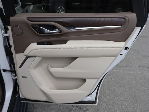 Used 2023 GMC Yukon Denali image 37