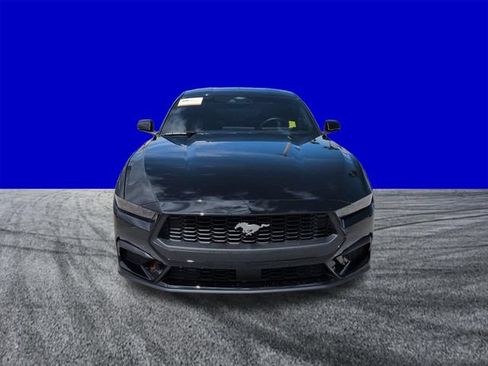Used 2026 Ford Mustang Coupe RWD image 9
