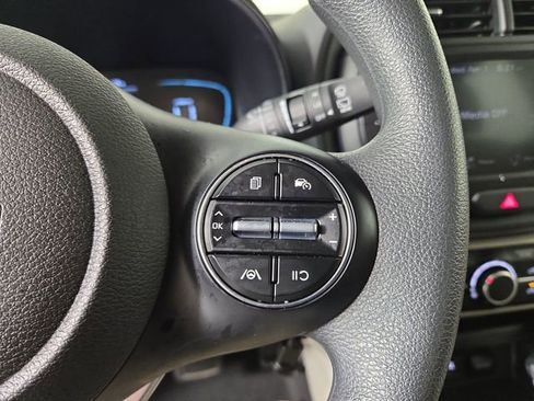 Certified 2025 Kia Soul LX FWD image 22