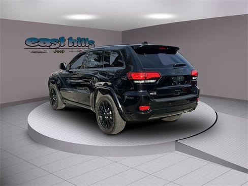 Certified 2019 Jeep Grand Cherokee Altitude image 5