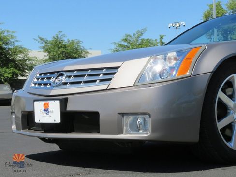 Used 2004 Cadillac XLR RWD image 33