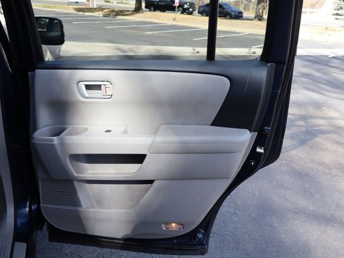 Used 2010 Honda Pilot EX-L image 27