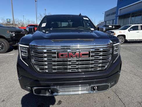 Certified 2025 GMC Sierra 1500 Denali w/ Technology Package image 2