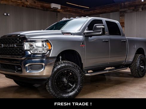 Used 2024 RAM 2500 Tradesman w/ Towing Technology Group image 5