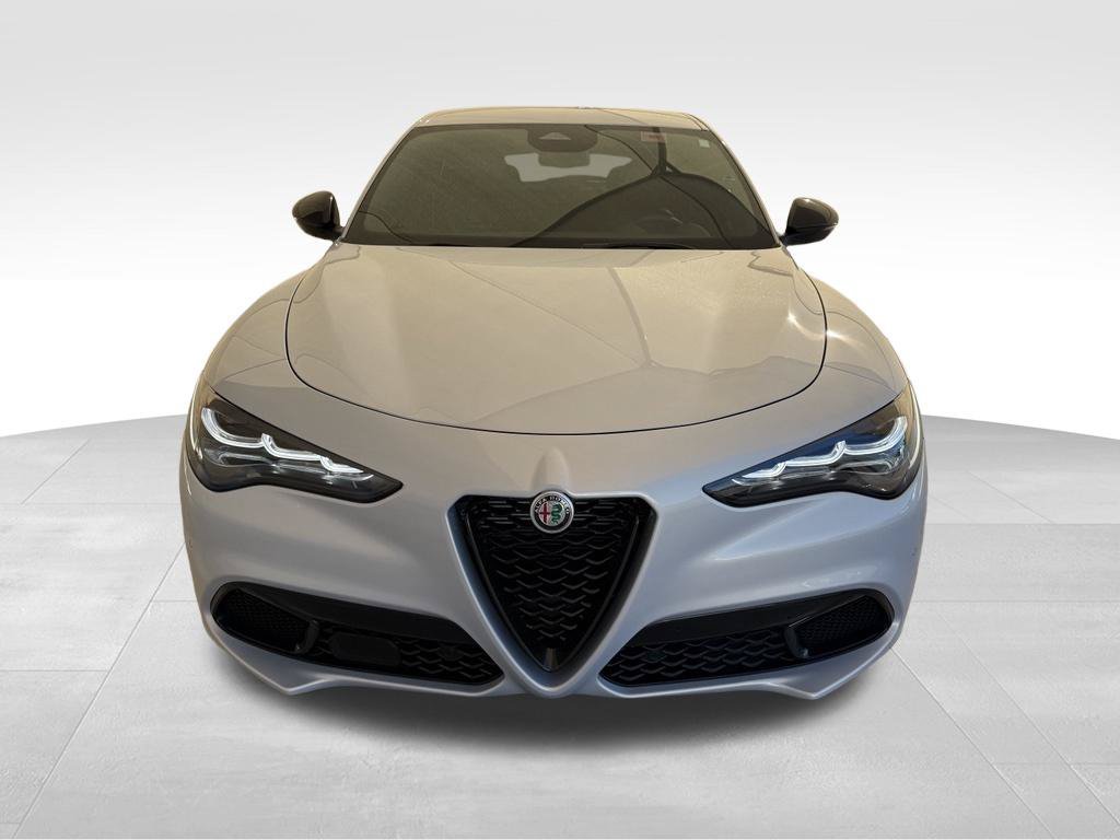 New 2025 Alfa Romeo Stelvio Sprint w/ Convenience Package AWD/4WD image 4