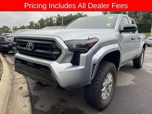 Used 2024 Toyota Tacoma SR AWD/4WD image 1