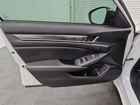 Used 2022 Honda Accord Sport image 29