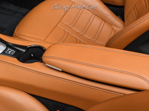 Used 2016 Ferrari California T RWD image 19