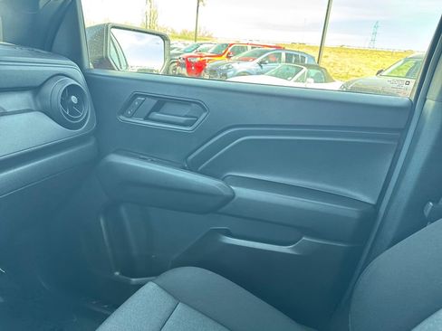 Used 2025 Chevrolet Colorado Trail Boss image 43