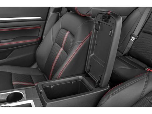 Used 2023 Nissan Altima 2.5 SR FWD image 17
