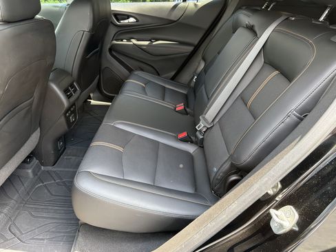 Used 2022 Chevrolet Equinox Premier FWD image 21