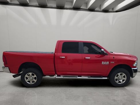 Used 2018 RAM 2500 SLT w/ Luxury Group AWD/4WD image 6