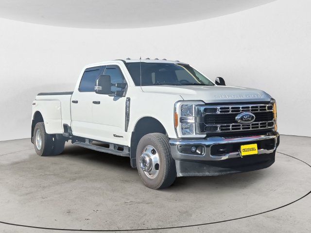 Used 2024 Ford F350 XLT AWD/4WD image 3