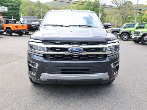 Used 2024 Ford Expedition Limited AWD/4WD image 2