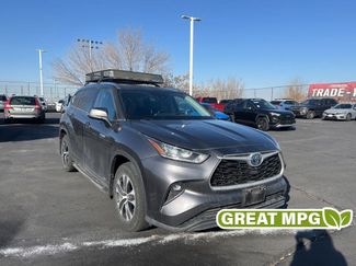 Used 2020 Toyota Highlander XLE video 1