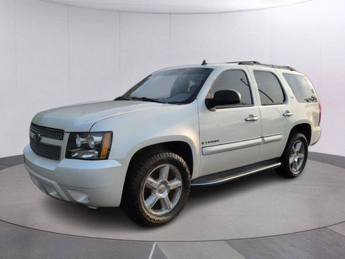 Used 2008 Chevrolet Tahoe LTZ w/ LTZ Preferred Equipment Group RWD image 1